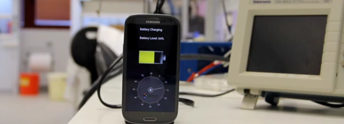 Συσκευή φορτίζει το κινητό μέσα σε μόλις 30 δευτερόλεπτα (VIDEO)