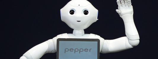 Αυτό είναι το πρώτο ρομπότ με συναισθήματα: Ο Pepper ήρθε και θα σας κάνει να τον λατρέψετε