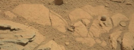 Μία ύποπτη… μπάλα στον πλανήτη Αρη εντόπισε η NASA