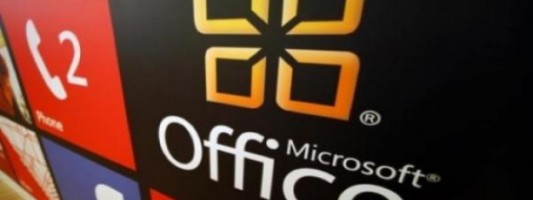 Η Microsoft δίνει το Office δωρεάν σε iOS και Android συσκευές