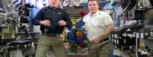 Πώς γιόρτασαν οι αστροναύτες τα Χριστούγεννα στο διάστημα