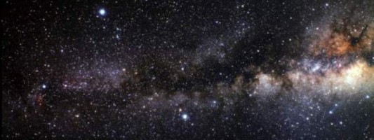 Τελικά τι είναι η σκοτεινή ύλη; Αστρονόμοι βρήκαν νέα στοιχεία για τη φύση της