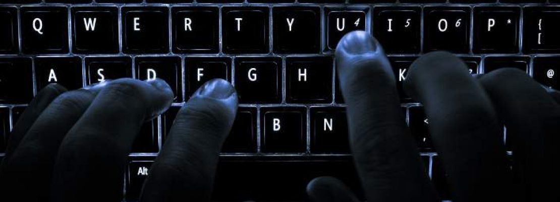 Ομάδα άγνωστων χάκερ έχει βαλθεί να «ρίξει» το Διαδίκτυο