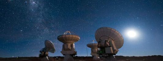 Δύο αστρονόμοι ισχυρίζονται ότι εντόπισαν 234 εξωγήινους πολιτισμούς