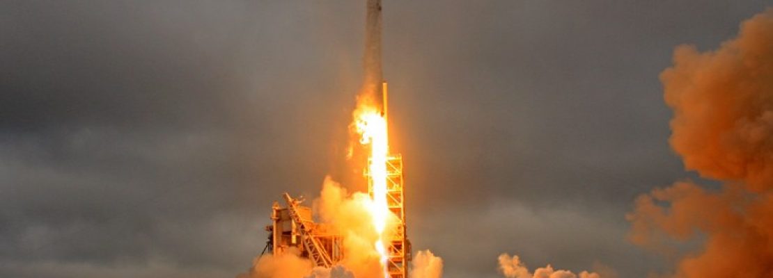 Δείτε την εντυπωσιακή εκτόξευση του πυραύλου Falcon 9