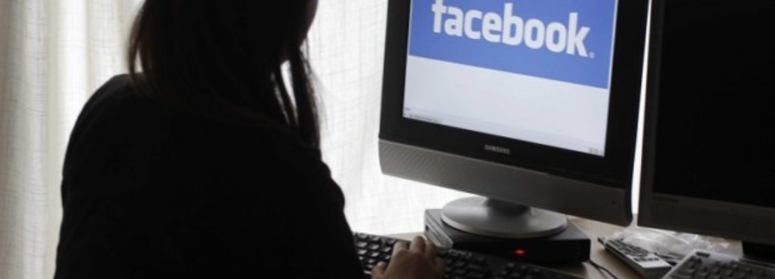 Οι live δολοφονίες αναγκάζουν το Facebook να κάνει χιλιάδες προσλήψεις
