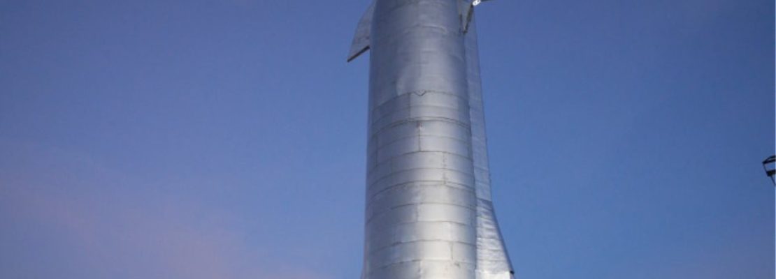 Ο Έλον Μασκ παρουσίασε επαναχρησιμοποιούμενο διαστημόπλοιο «για διαστημικά ταξίδια όπως τα αεροπορικά»
