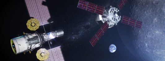 Η NASA ετοιμάζεται να στείλει την πρώτη γυναίκα στο φεγγάρι