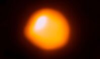 Tο υπεργιγάντιο άστρο Μπετελγκέζ είναι πιο κοντά μας απ’ όσο πιστεύαμε και θα αργήσει να εκραγεί
