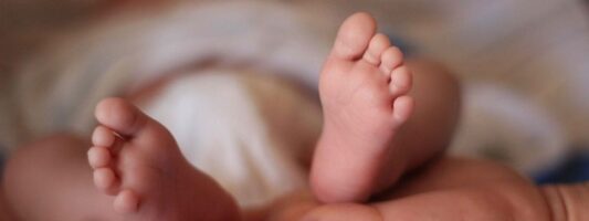 Έρευνα: Τα παιδιά που έχουν γεννηθεί με καισαρική διαθέτουν αυξημένο κίνδυνο νοσηλείας σε νοσοκομείο λόγω κάποιας λοίμωξης
