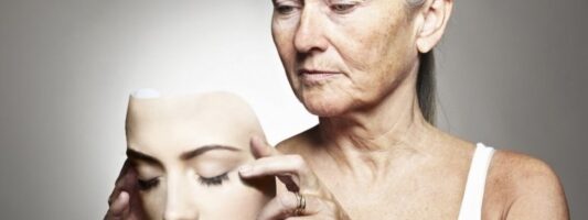 Ερευνητές ρίχνουν φως στον μηχανισμό ρύθμισης της γήρανσης