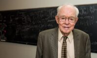 NASA: «Έφυγε» o 94ετής ηλιοφυσικός Γιουτζίν Πάρκερ, «πατέρας» του σκάφους Parker Solar Probe