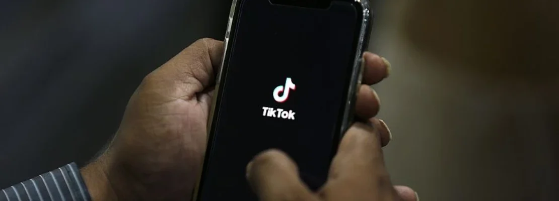 Το TikTok παραδέχτηκε ότι παρακολουθούσε δημοσιογράφους