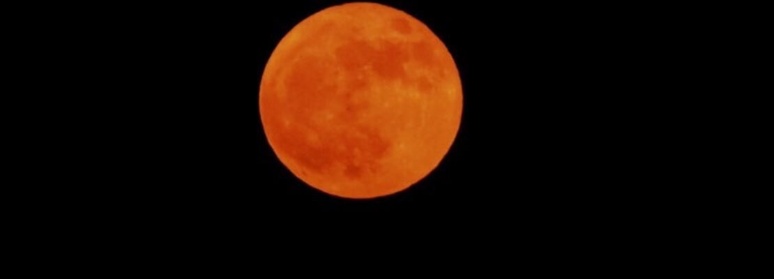 Πανσέληνος Ιουνίου 2023: Πότε θα γίνει ορατό στον νυχτερινό ουρανό το «Φεγγάρι της Φράουλας»