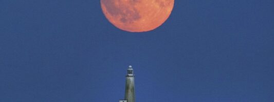 Εντυπωσιακές εικόνες από το «Φεγγάρι του Ελαφιού»