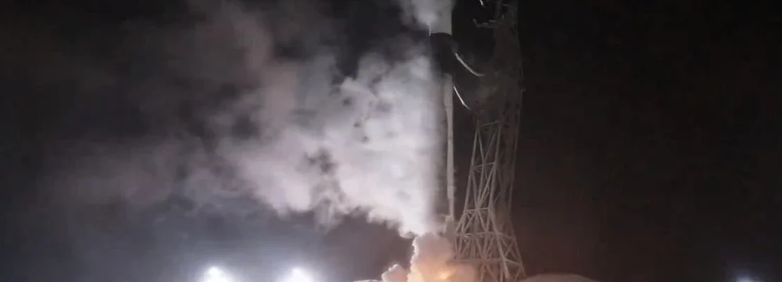 Ο Έλον Μασκ έστειλε 22 δορυφόρους στο διάστημα: Δείτε βίντεο από την εκτόξευση