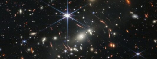 Δύο από τους παλαιότερους γαλαξίες του σύμπαντος εντόπισε το διαστημικό τηλεσκόπιο James Webb