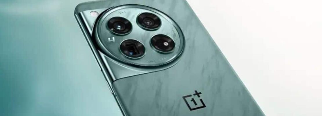 OnePlus 13: Φήμες ότι θα έρθει με πιο φωτεινή οθόνη για μεγαλύτερη άνεση στα μάτια