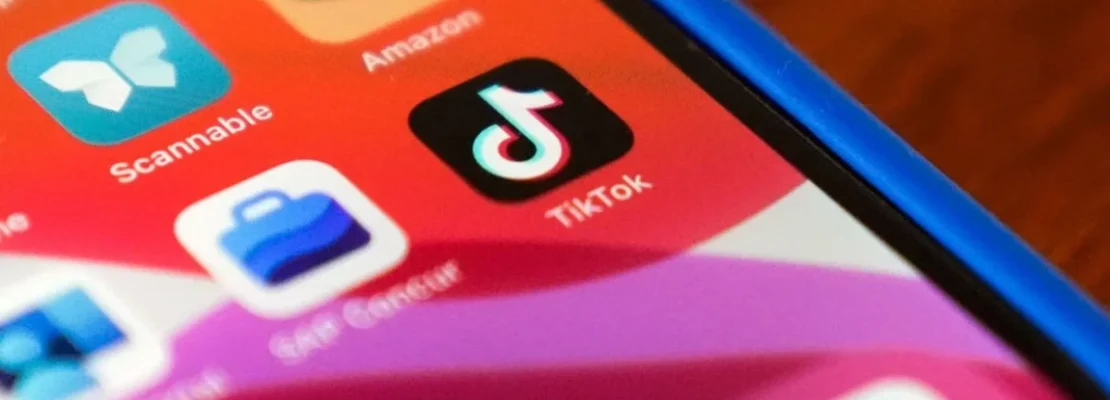 TikTok: Επέστρεψε σε App Store και Google Play στις ΗΠΑ