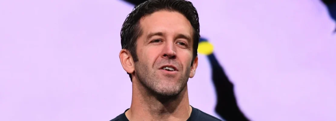 Ποιος είναι ο Τζον Τέρνους που πήρε τη θέση του Τιμ Κουκ στην Apple -15 χρόνια νεότερος, ορίστε τι περιμένουν από εκείνον