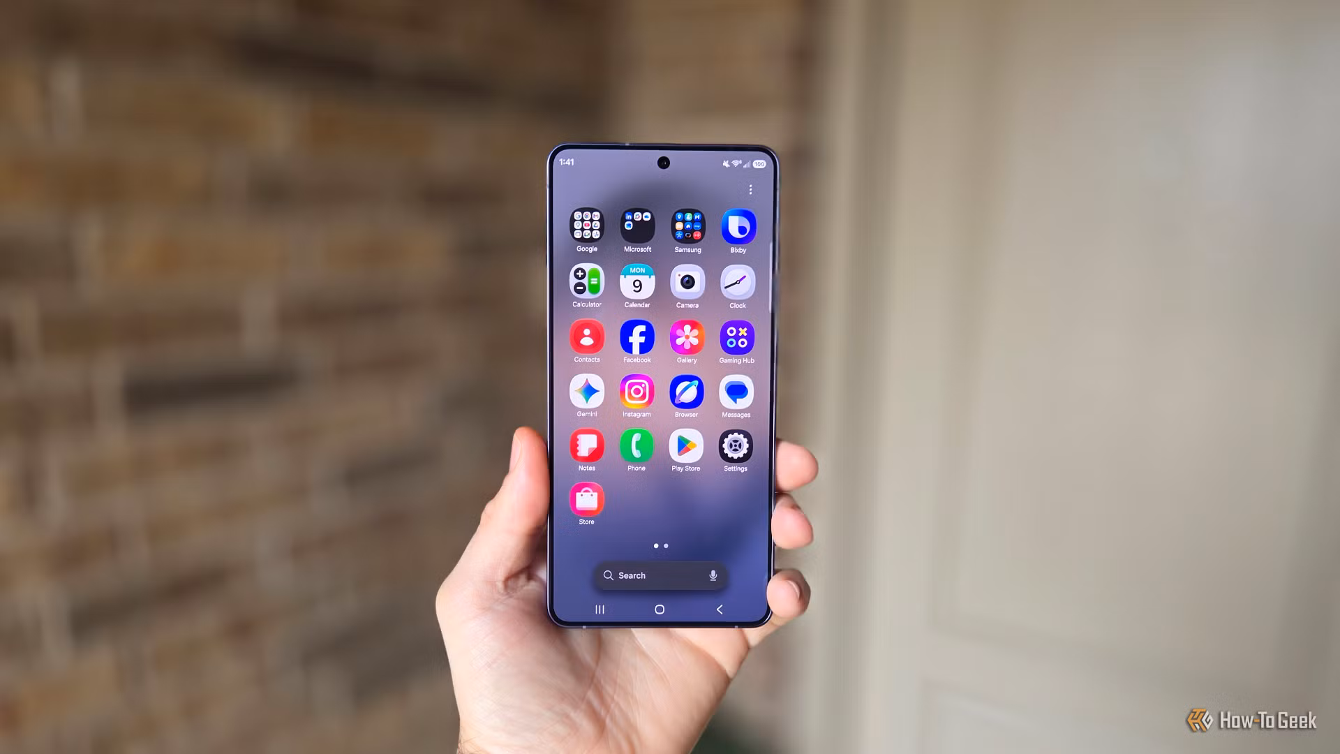 Samsung Galaxy με ανοιχτές ρυθμίσεις συντήρησης στην οθόνη